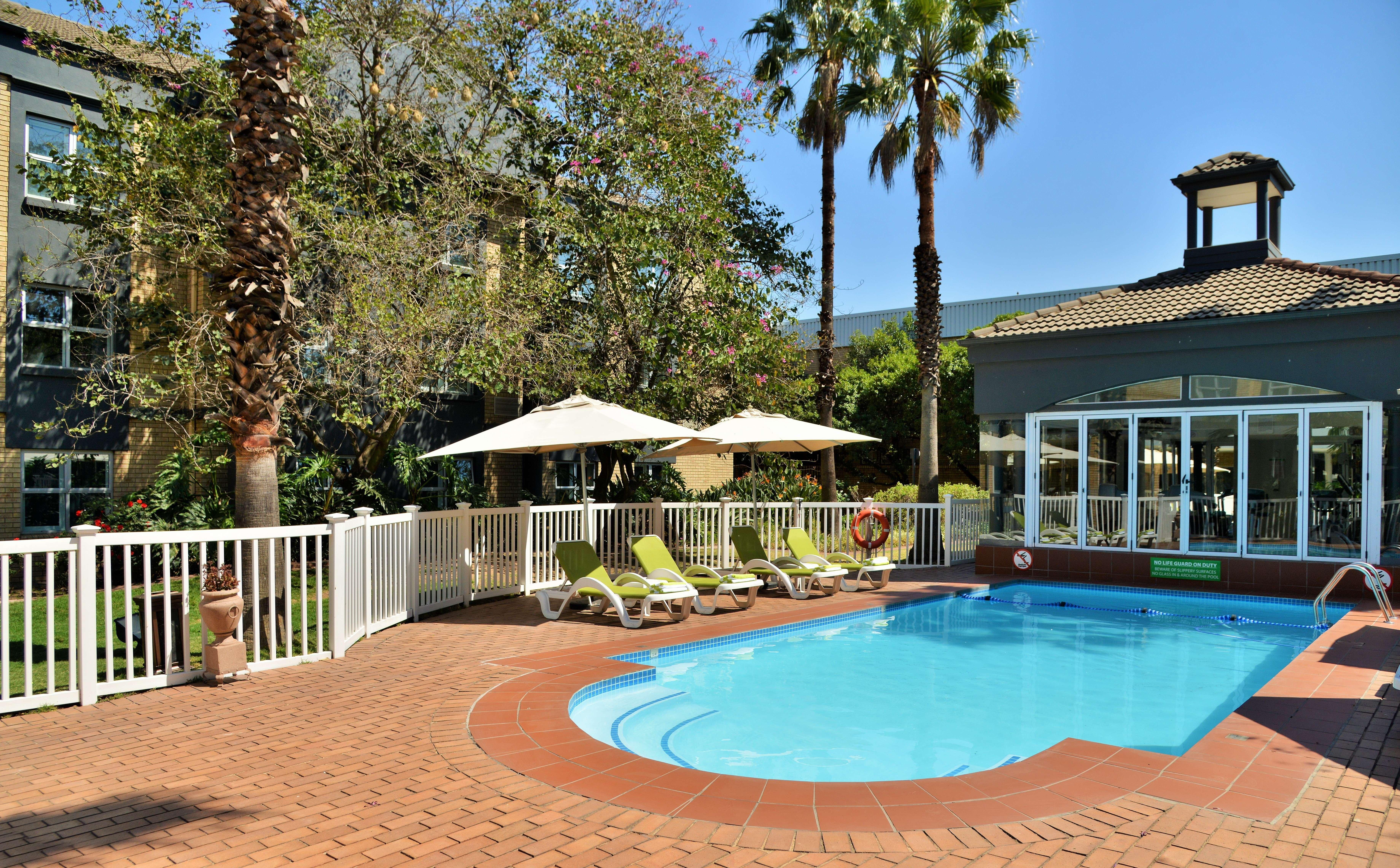 Holiday Inn Johannesburg Airport By Ihg Kempton Park Exterior photo